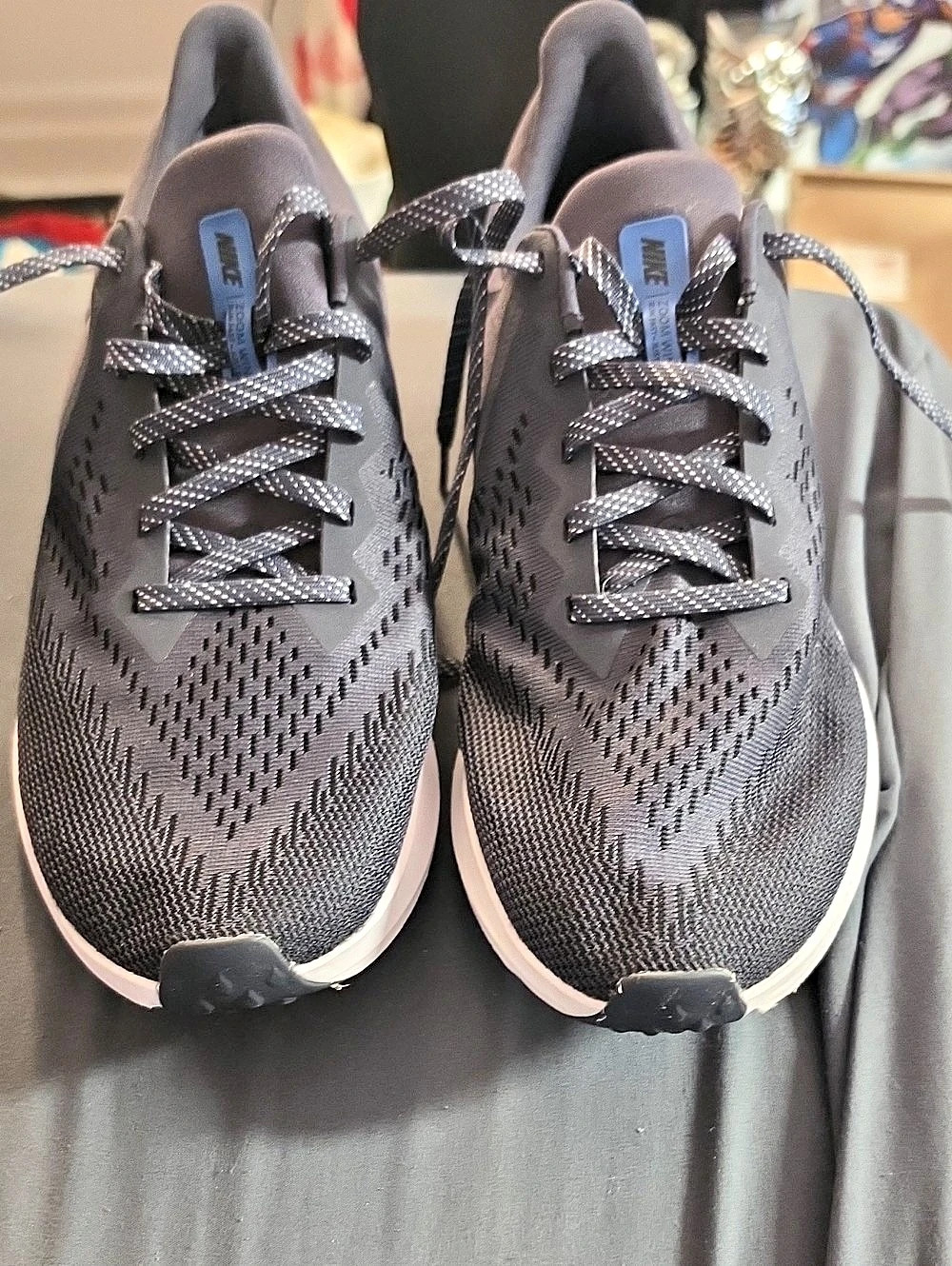 Nike Air Zoom Winflo 7 Gray & Blue Athletic Shoes Size 12us